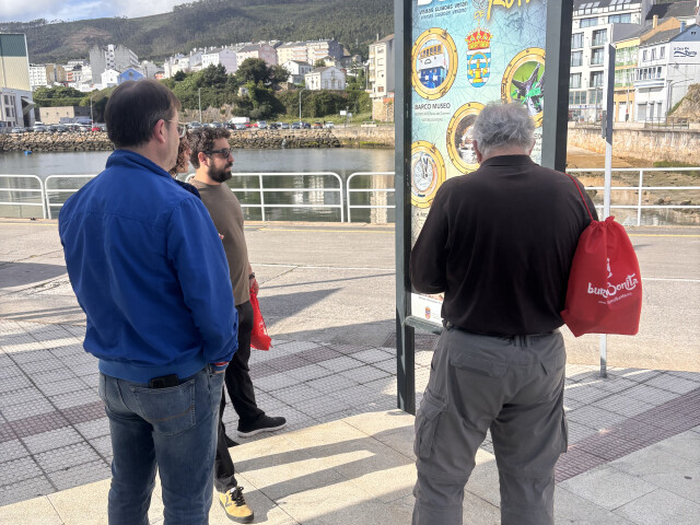 Visita ao porto de Burela