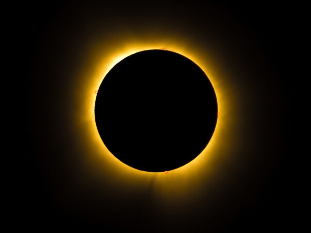 Eclipse solar total del 12 de agosto de 2026 en A Mariña